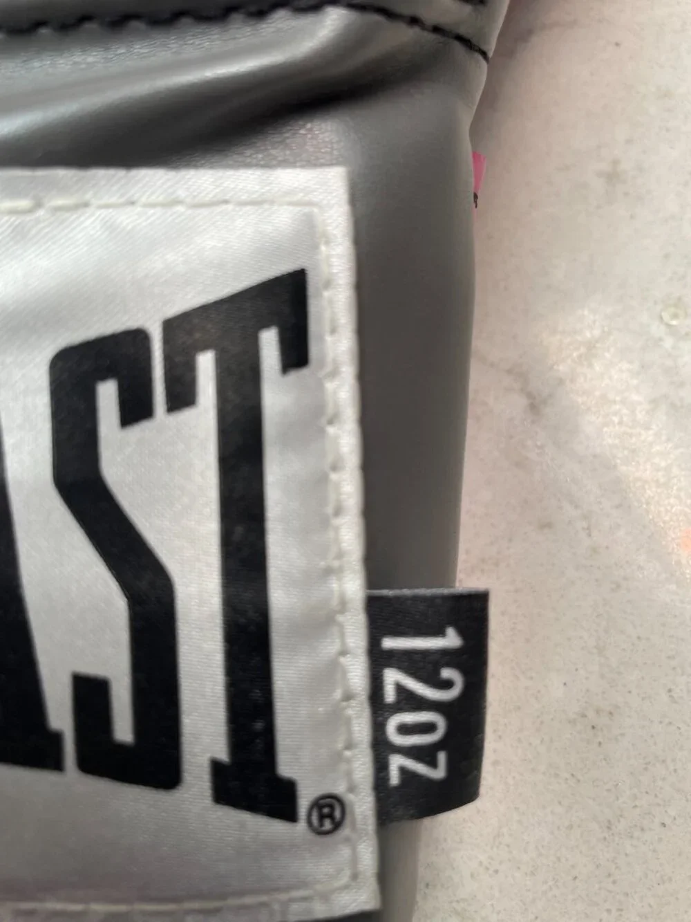 Hot Pink Everlast Boxing Gloves 12 Ounces  Great Condition